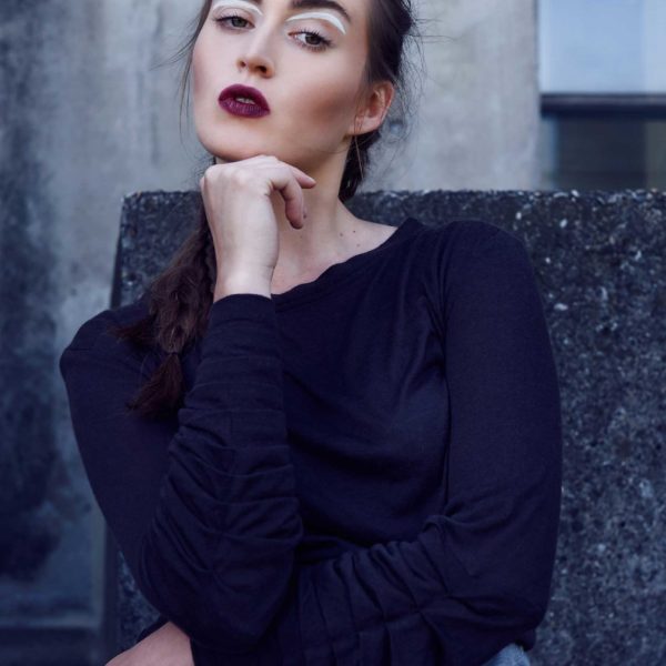 Pullover_BLACK_FOXES_EDGES_collection_photocredits_Ursula_Schmitz