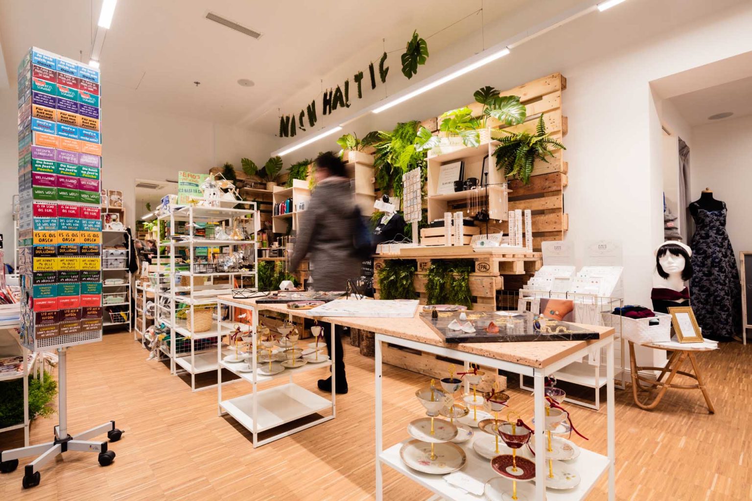 MODEPALAST CONCEPT STORE @ POST AM ROCHUS - MODEPALAST